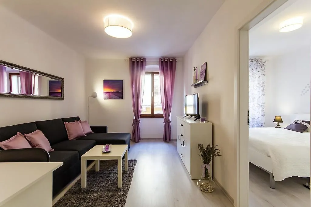 Center Apartment Lori location